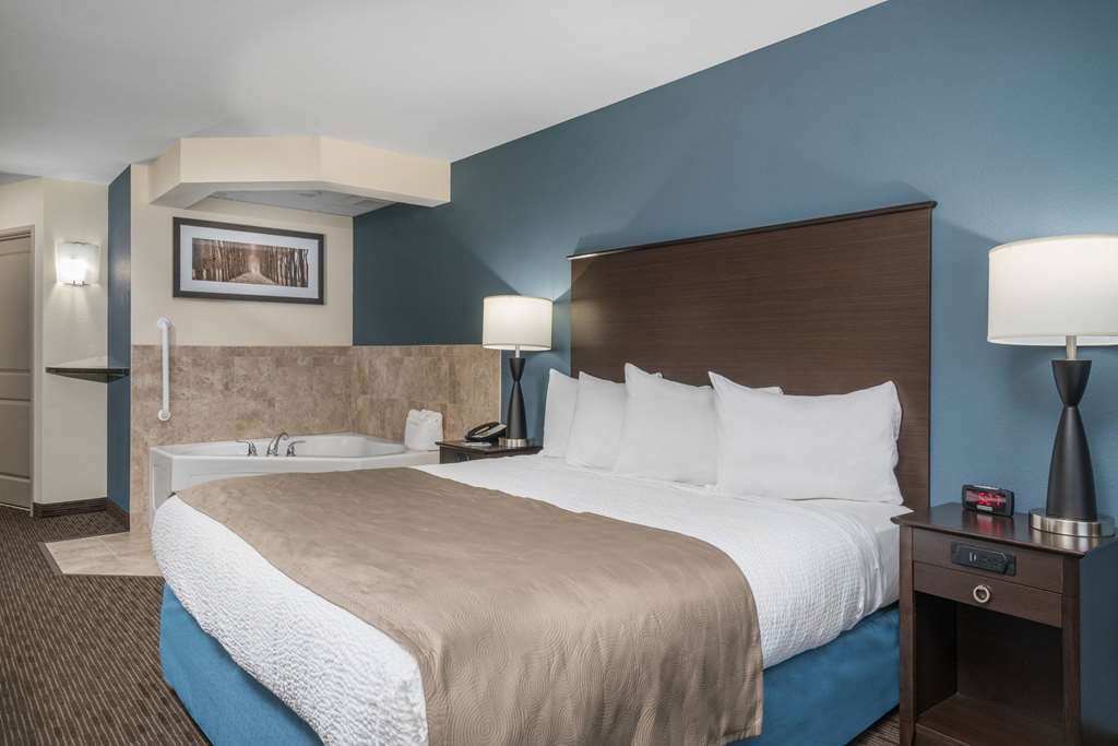 AmericInn by Wyndham Winona - photo 17