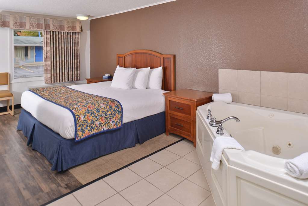 Americas Best Value Inn and Suites Jackson - photo 10