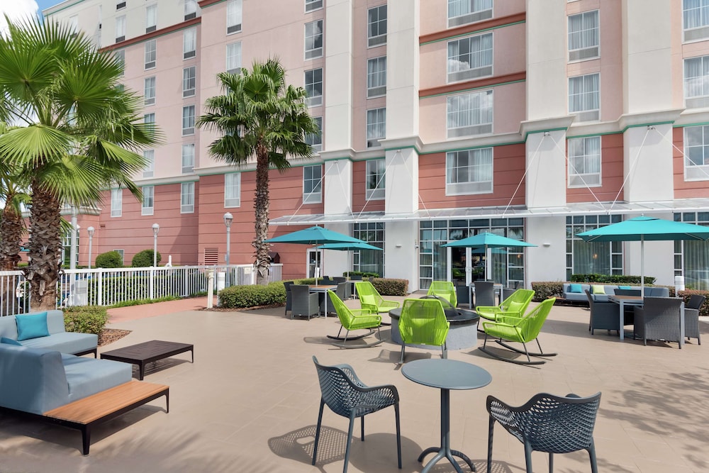 Hampton Inn & Suites Orlando Airport @ Gateway Village - photo 49