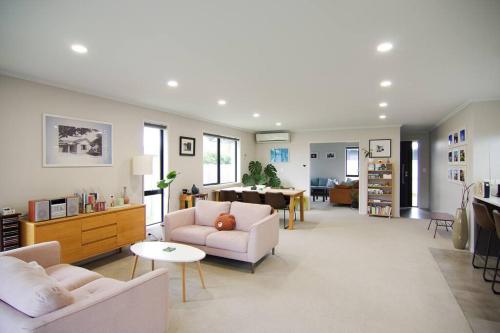 House in Hamilton — 4-Star Luxury Hotel in Hamilton, New Zealand