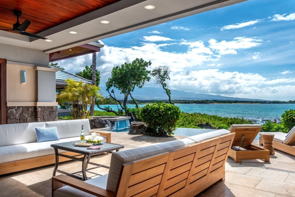 Kolea Kai Villa 8 by KBM — 4-Star Luxury Hotel in Waikoloa, United States