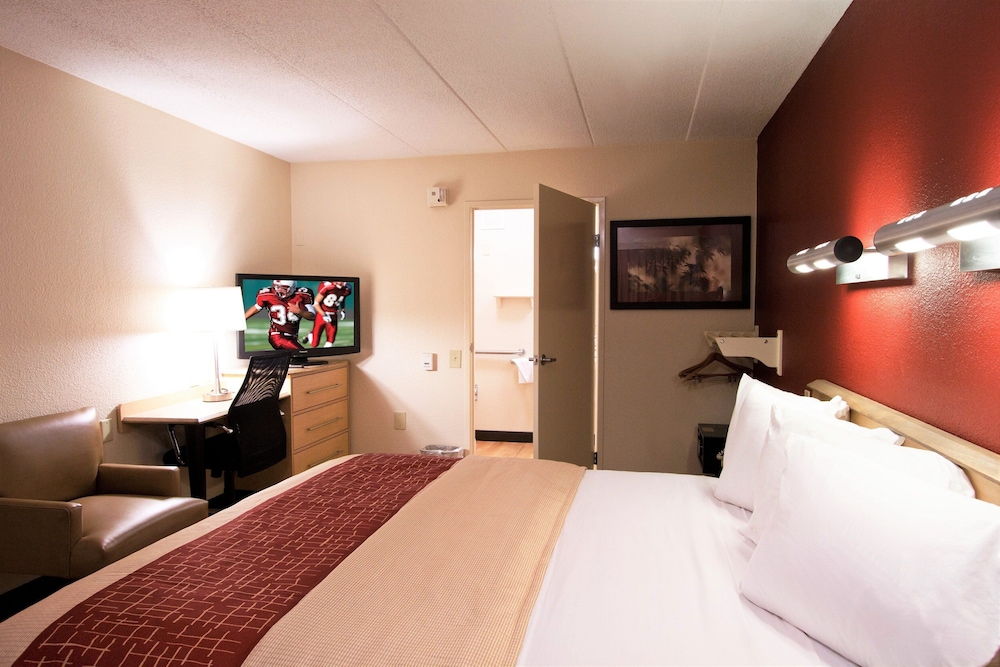 Red Roof Inn San Antonio Airport - photo 16
