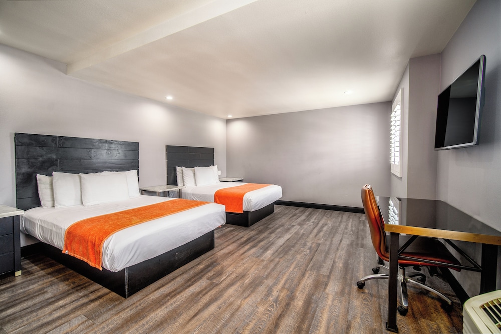 Lyfe Inn & Suites By Aga Lax Airport - photo 18