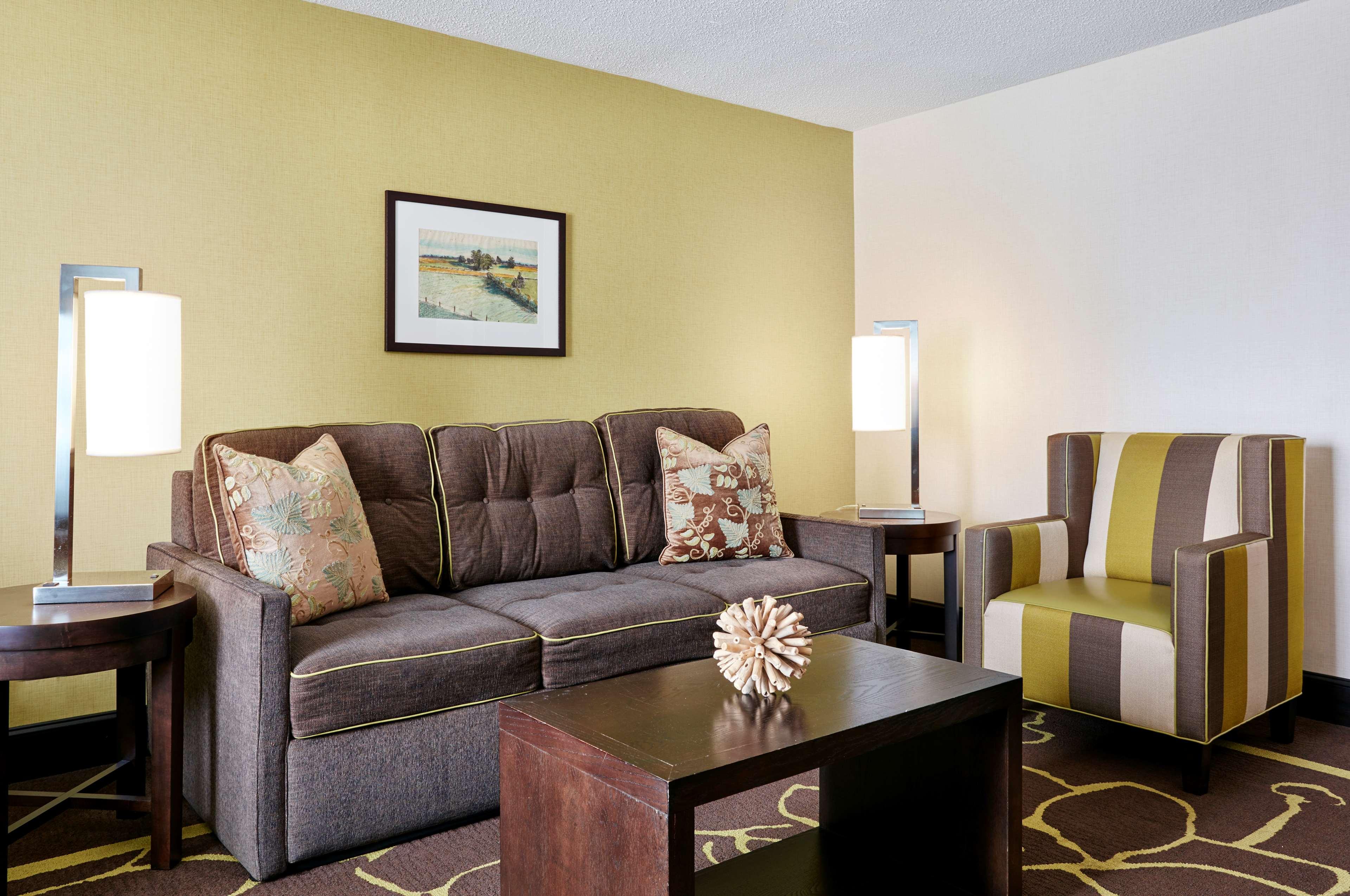 DoubleTree by Hilton Charlotte Gateway Village - photo 59