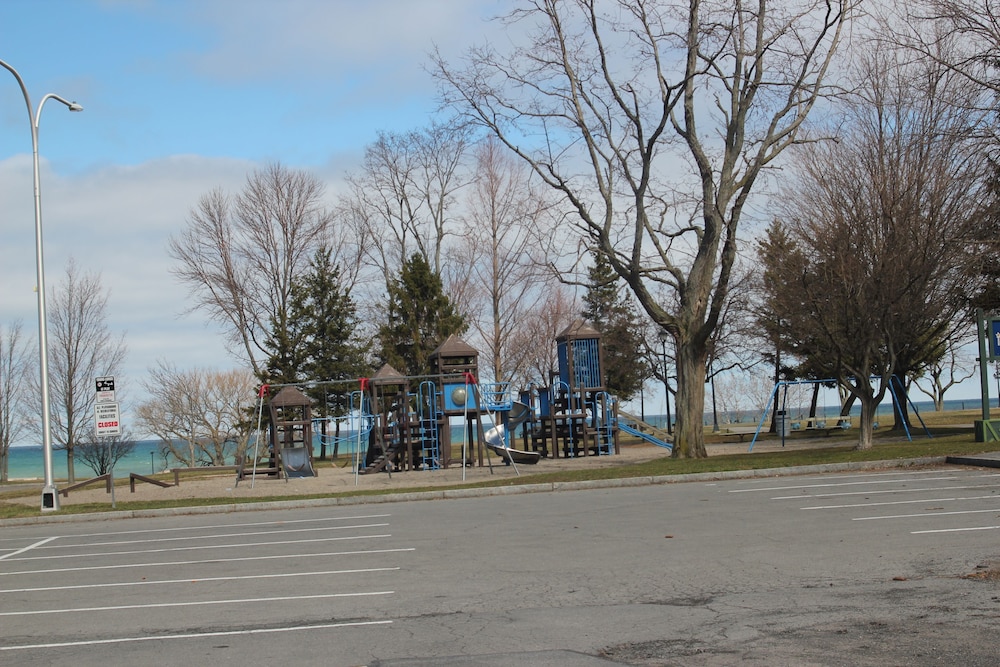 The Evergreen Motel - photo 91