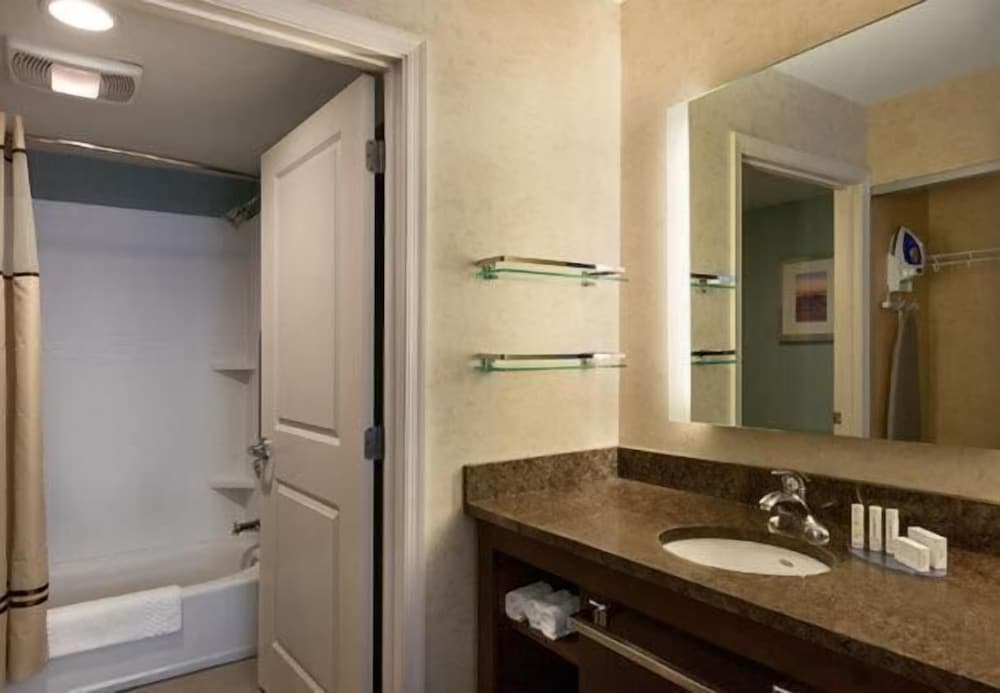 Residence Inn Long Island Islip Courthouse Complex - photo 25