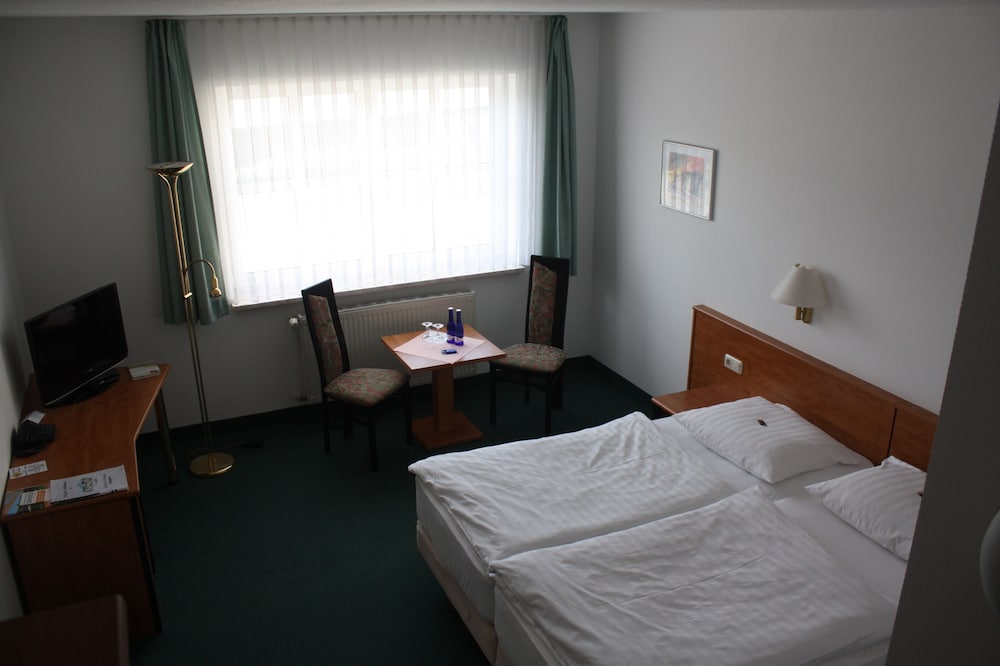 Hotel & Restaurant Bergfried — Saalfeld — photo 5