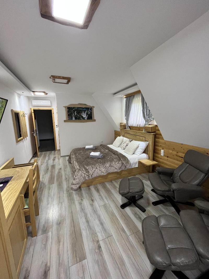 Rustic Inn River - last minute hotel in Unknown City