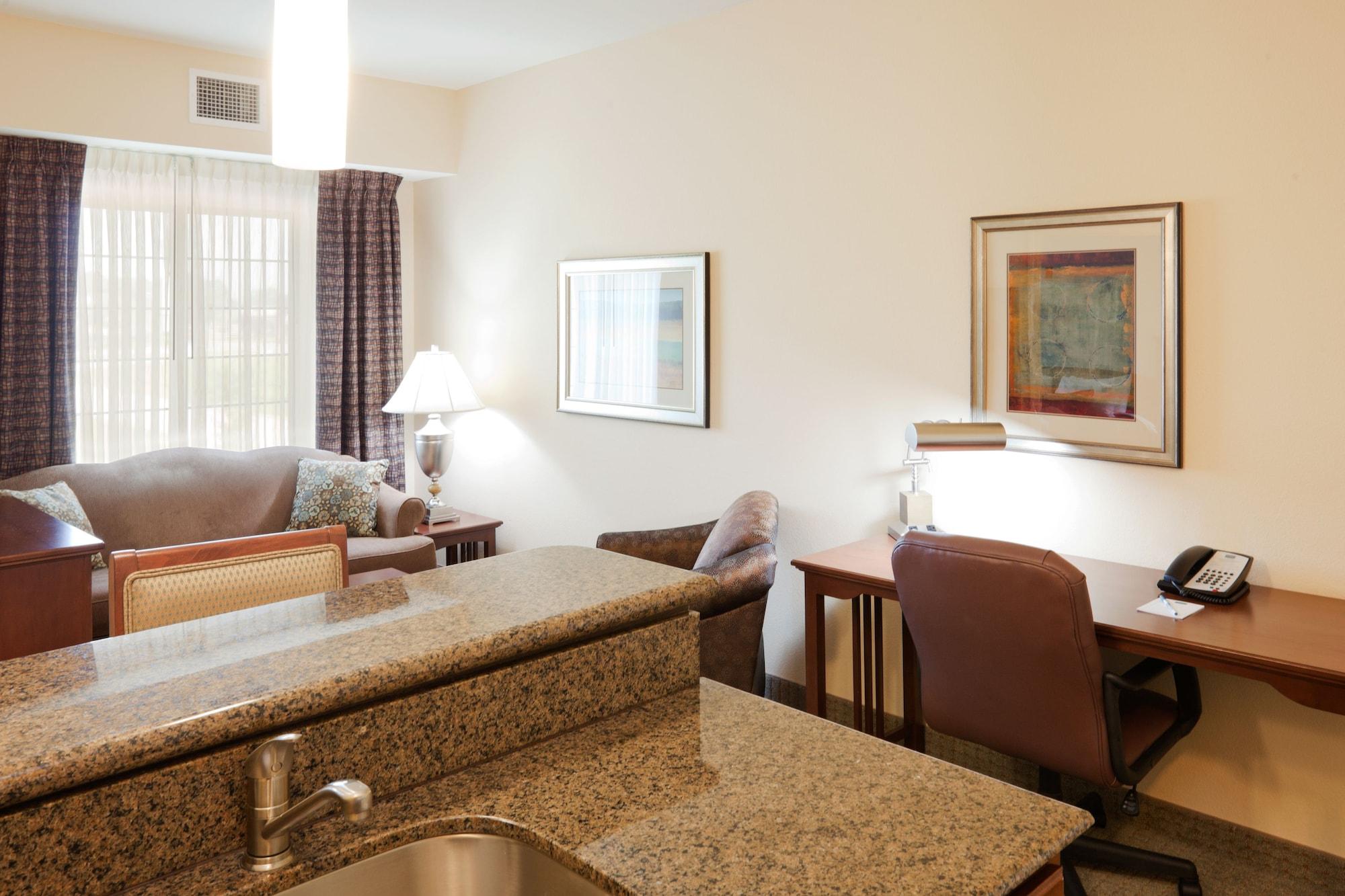 Staybridge Suites Lafayette Airport - photo 9