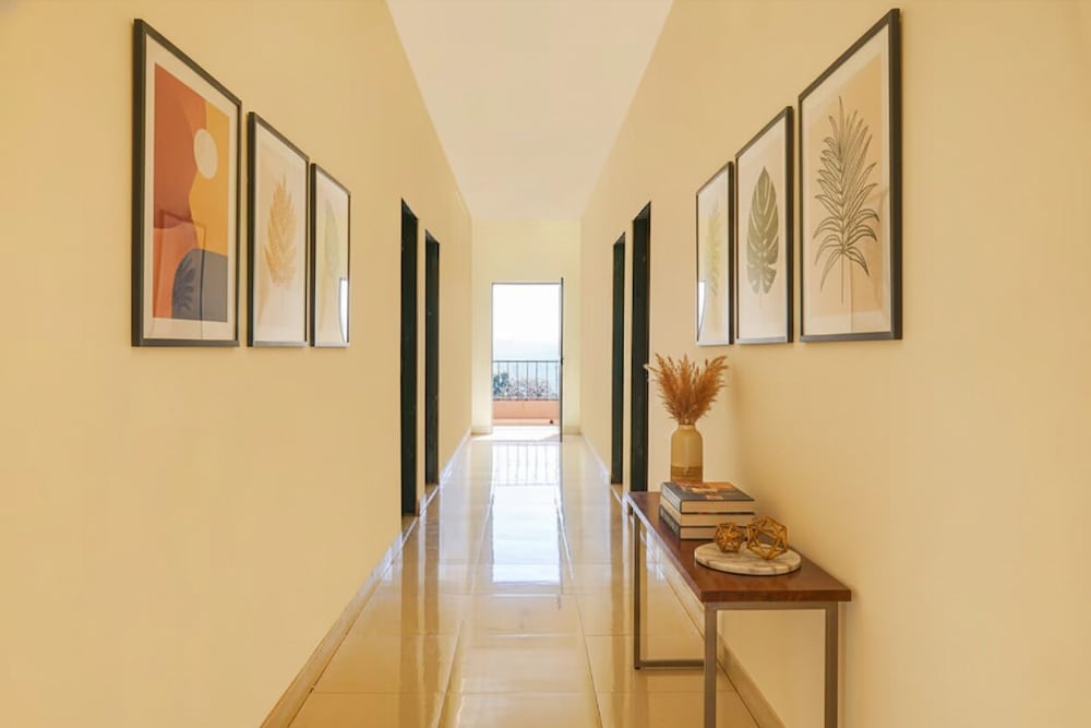 Fabhotel Chinar Residency — Satara