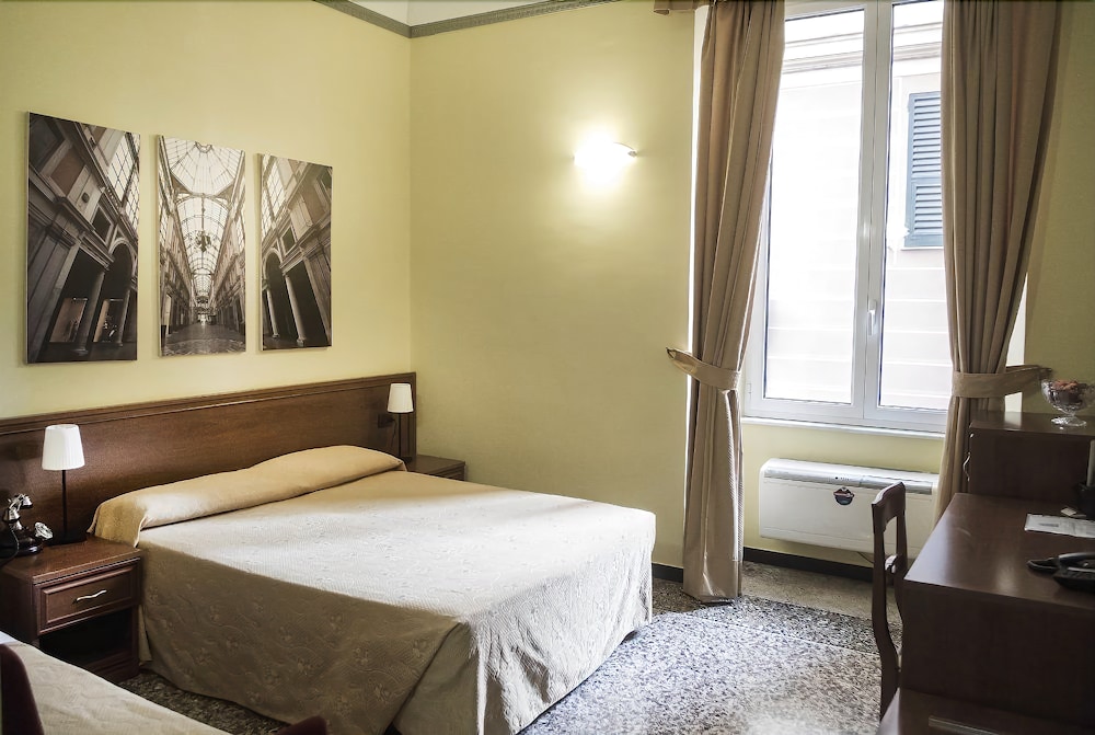 Hotel Actor in Genoa, Italy