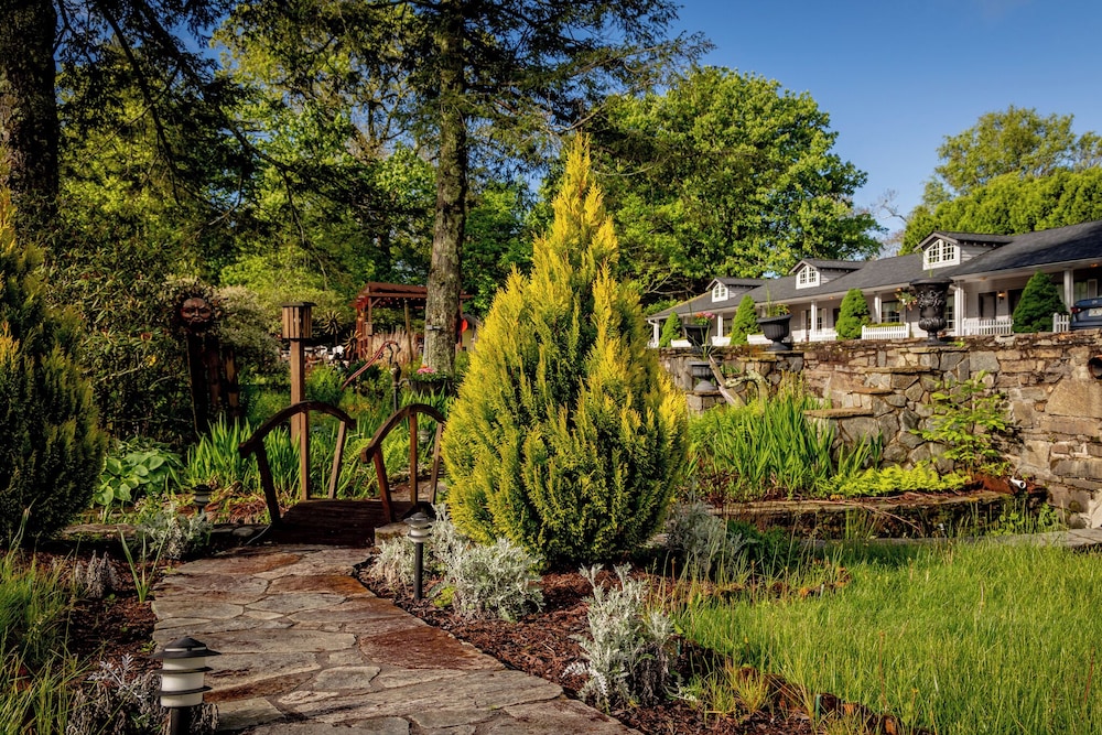 Azalea Garden Inn - photo 44
