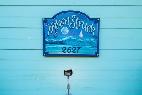 Moon Struck by Oak Island Accommodations - photo 39