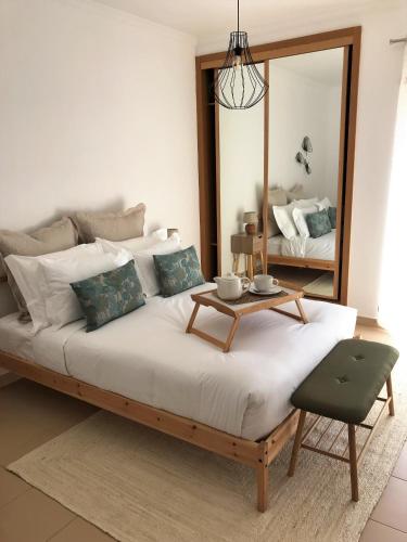 Casa Yeti Beach House — 4-Star Luxury Hotel in Armacao De Pera, Portugal