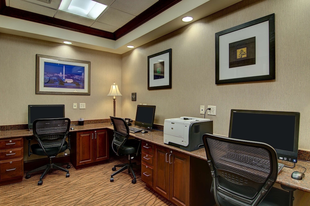 Hampton Inn & Suites Washington Dulles International Airport - photo 31