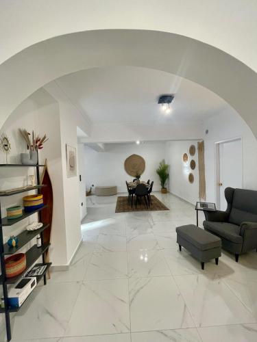 Victoria's Spacious Apartment — 4-Star Luxury Hotel in Rodos, Greece