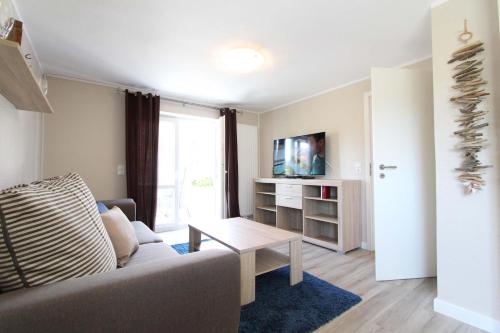 Haus Svane Whg EG — 4-Star Luxury Hotel in Kellenhusen, Germany