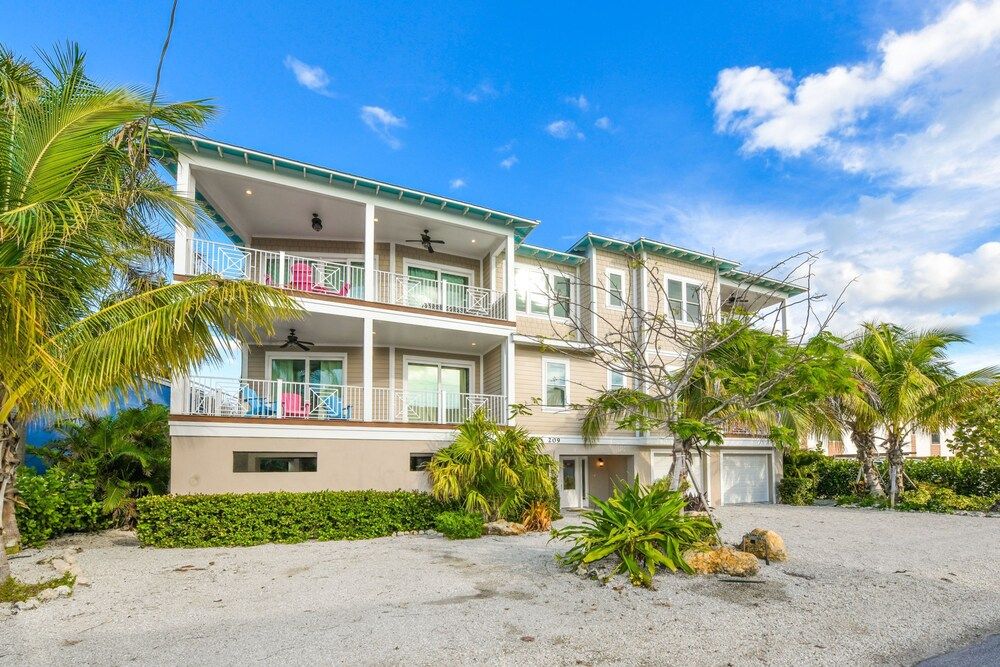 Tropical Hideaway by AMI Locals - photo 33