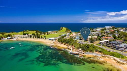 Roweshaven Amazing Views Close To Beach Accom Holidays — carbon neutral stay, Terrigal