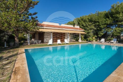 Villa Lume Piscina Privata by Cala Salento — 4-Star Luxury Hotel in Porto Cesareo, Italy
