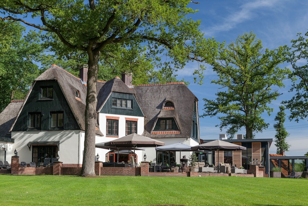 Huize Hölterhof - carbon neutral hotel in Enschede
