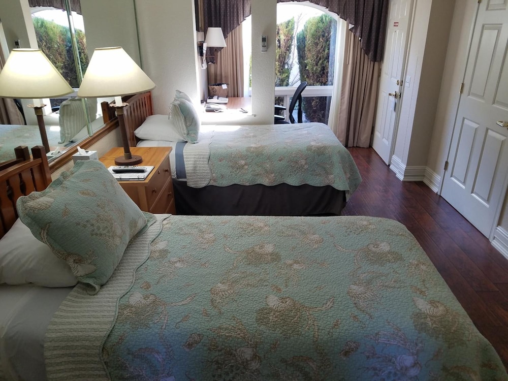Los Gatos Garden Inn Hotel - photo 18