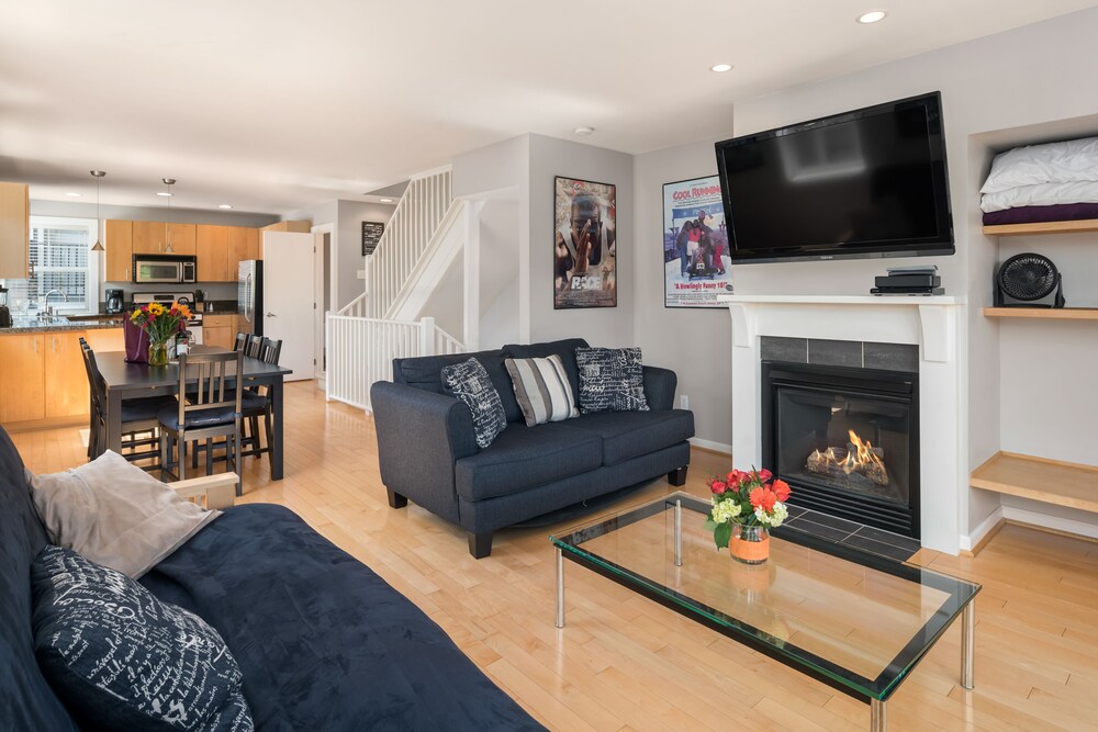 The Olympics — 4-Star Luxury Hotel in Seattle, United States