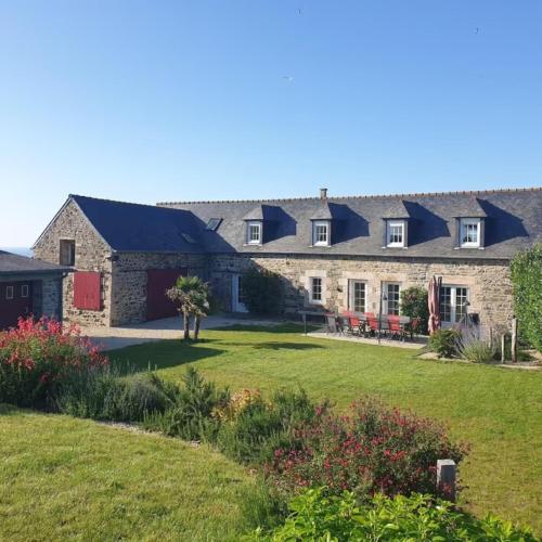 Le clos du Verdelet vue mer piscine — hotel in Planguenoual