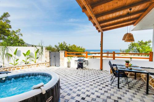 Casa Zoe Luxurious Retreat — 4-Star Luxury Hotel in Archangelos, Greece
