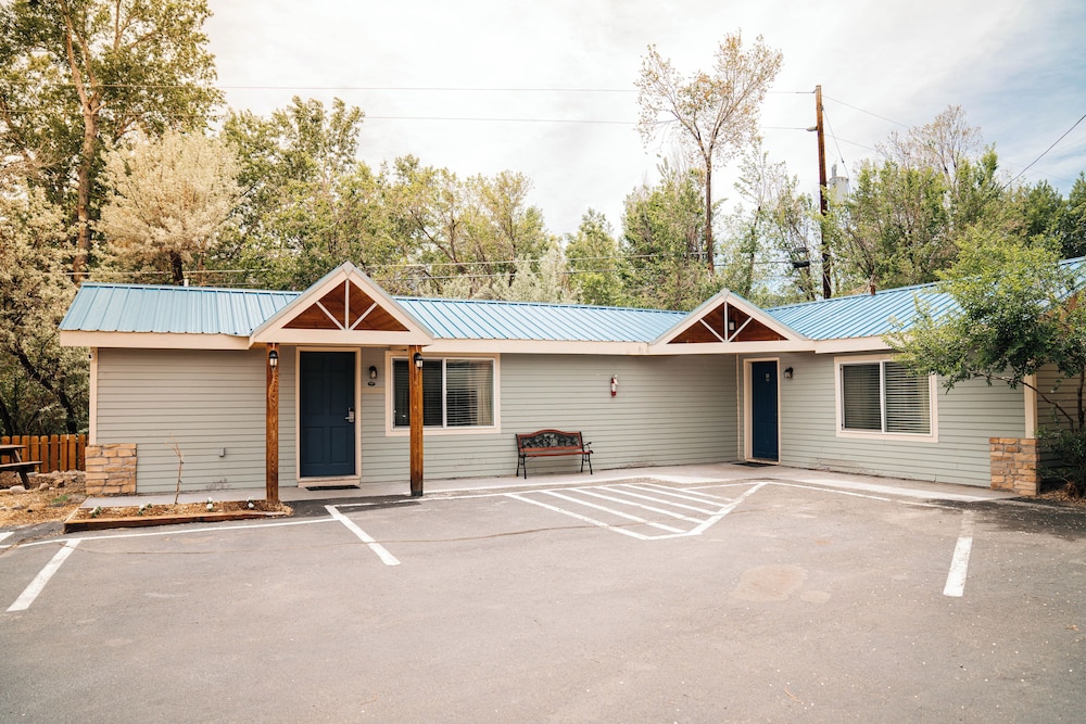Salida Inn & Monarch Suites - photo 52
