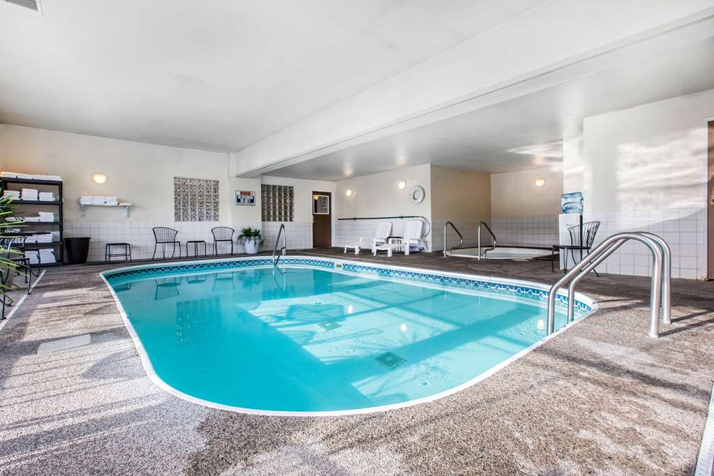 Quality Inn & Suites Silverthorne Copper Mountain - photo 25
