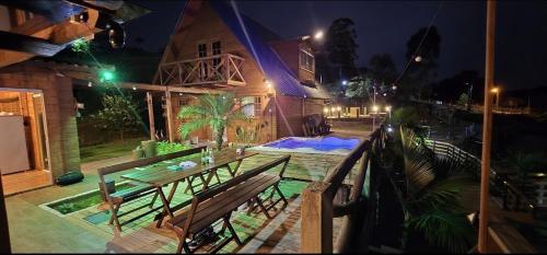 Chalé Familiar com Jacuzzi e Piscina — hotel in Tubarao