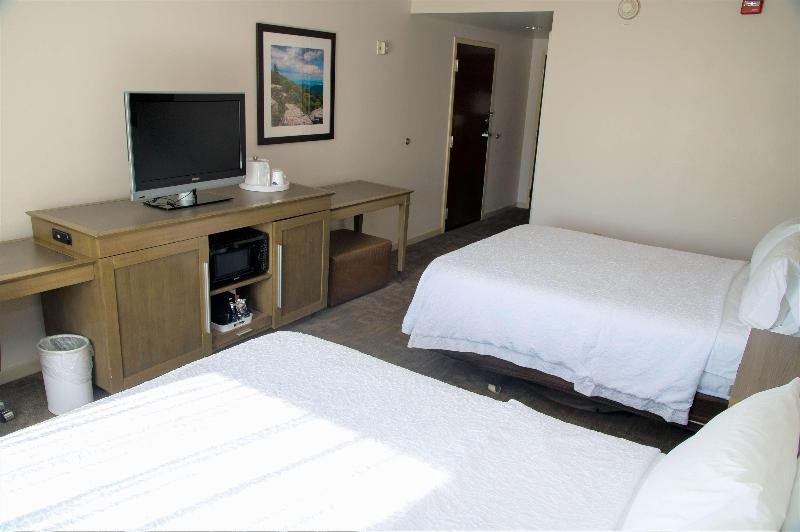 Hampton Inn Lewisburg - photo 38