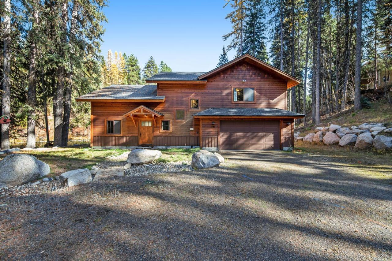 Rivers Edge Retreat in Mccall, United States