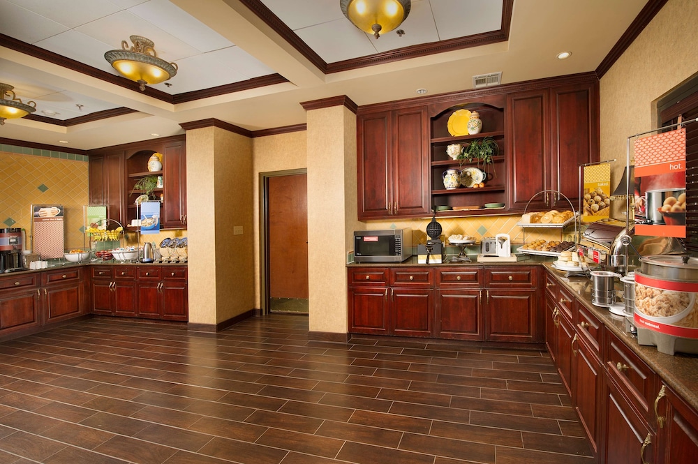 Hampton Inn & Suites Stillwater - photo 57