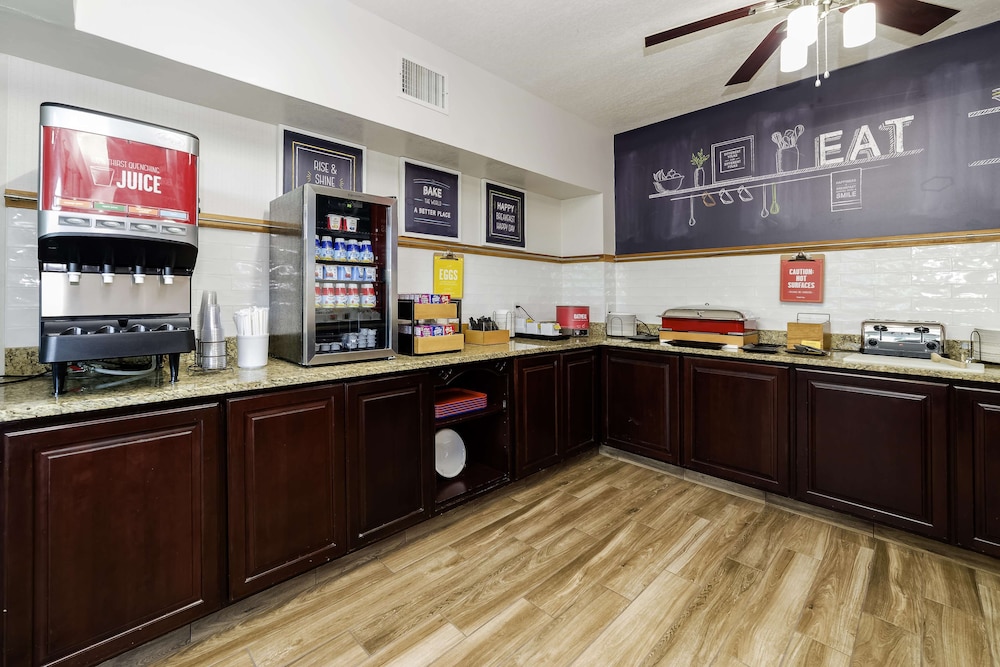 Hampton Inn Port Charlotte - photo 32