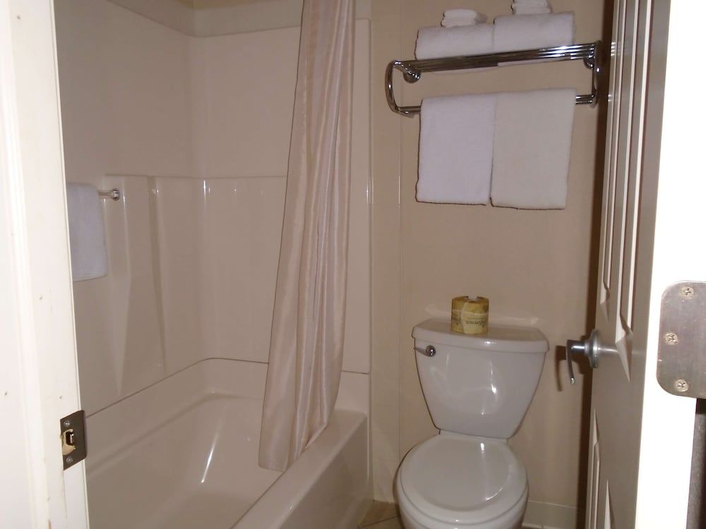 Arrowhead Inn - photo 18