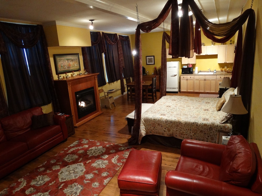 Davie School Inn - carbon neutral hotel in Anna