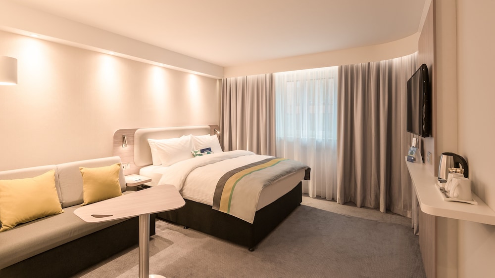 Holiday Inn Express Hotel & Suites Schulenburg by IHG - photo 30