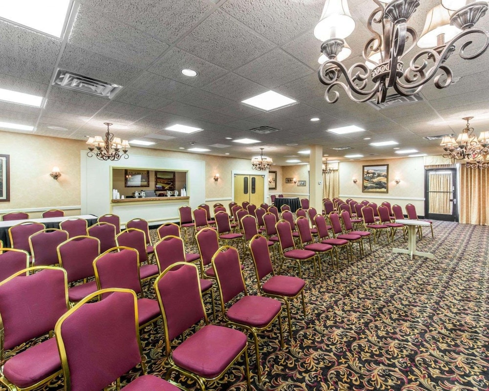 Quality Inn & Suites Erie near Casino - photo 49