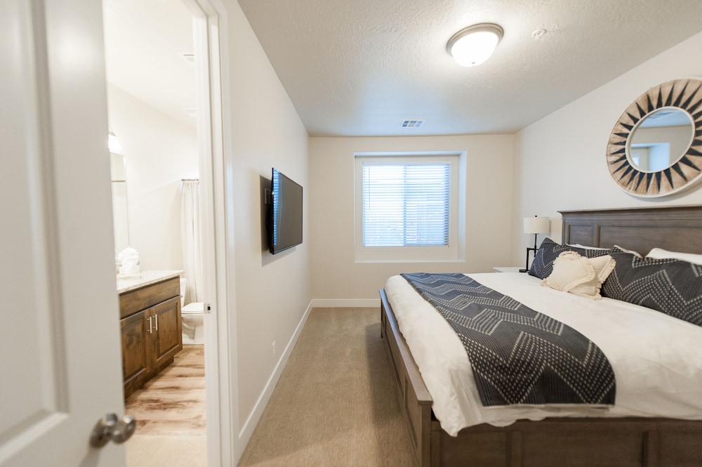 Town Center Resort - photo 185