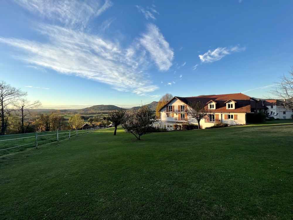 The Originals Hotel Les Bergeronnettes in Chambery, France