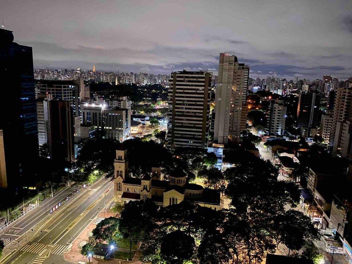 Studio c Vista ao lado do Metrô Moema — 4-Star Luxury Hotel in Sao Paulo, Brasil