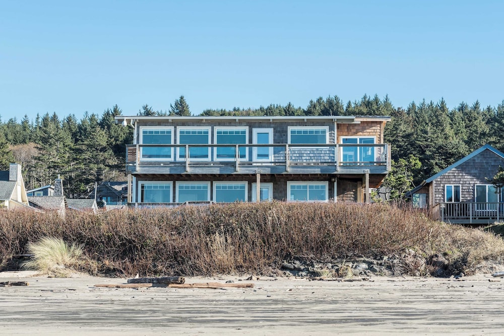 Blue Starfish by Avantstay Ocean Views & Direct Cannon Beach Access — hotel in Cannon Beach
