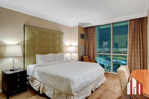 MGM Signature 10 714 1Br Balcony Suite Accessible