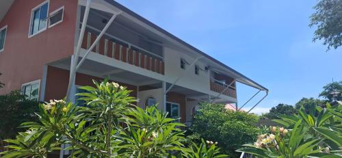 Baan Rhomkham Ayutthaya บ้านร่มขามอยุธยา in Phra Nakhon Si Ayutthaya, Thailand