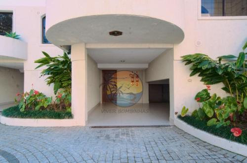Triplex Beira Mar com piscina Próximo a comércio em geral