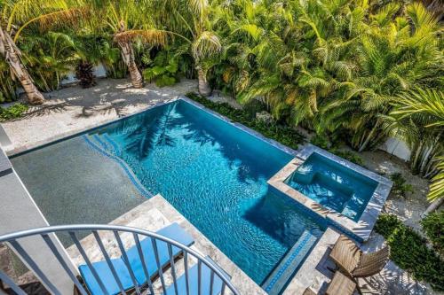 SeaLuxe in Anna Maria, United States