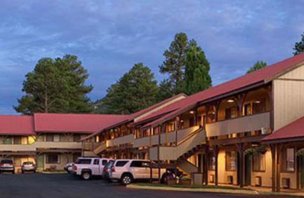 Branding Iron Motel - photo 26