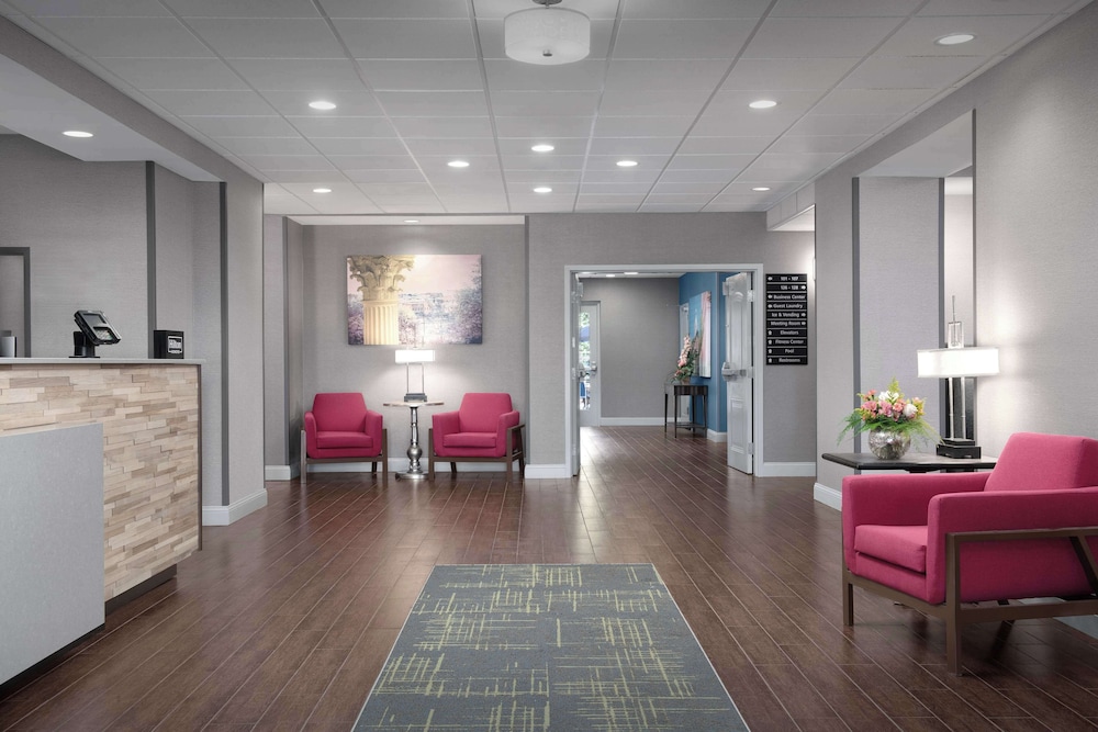 Hampton Inn Statesboro - photo 2